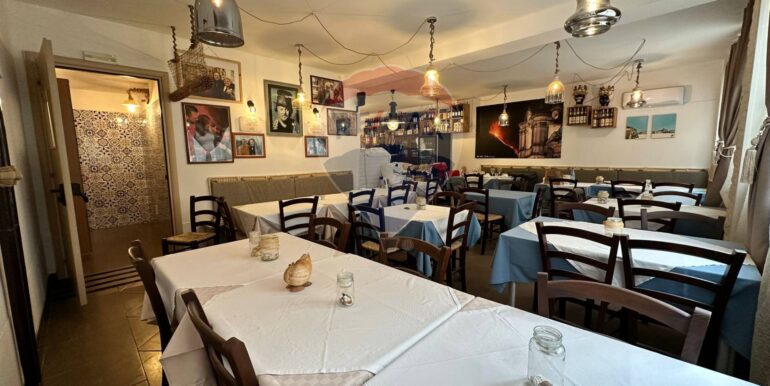 2025110985629-999748-3