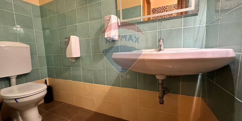 2025110985630-999748-9