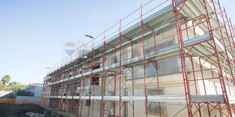 20251110103103-999315-12