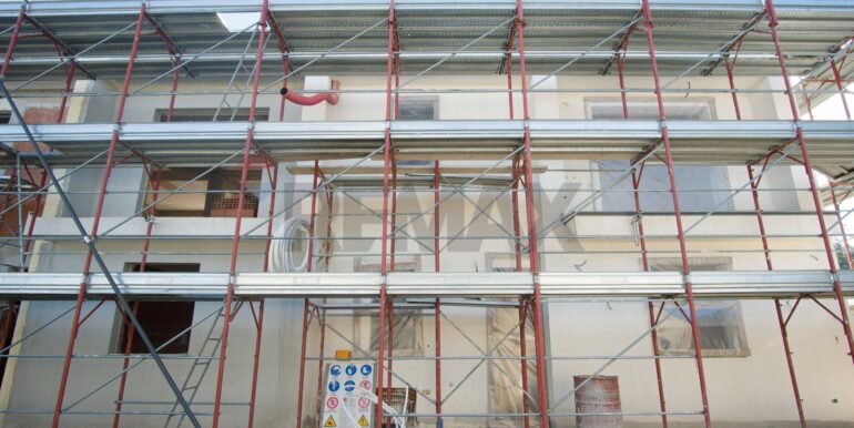 20251110104139-999206-12