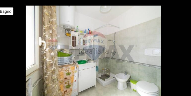 2025111010621-999779-16