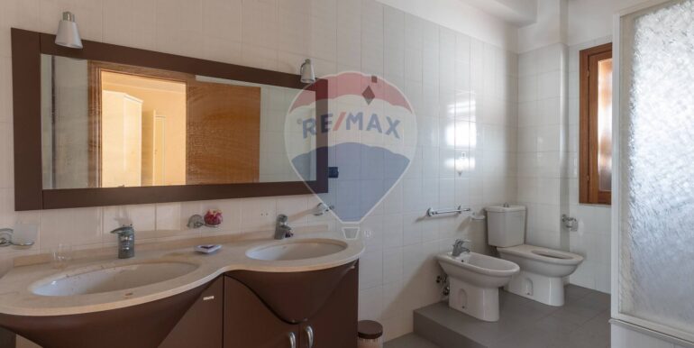 20251110131700-999122-6