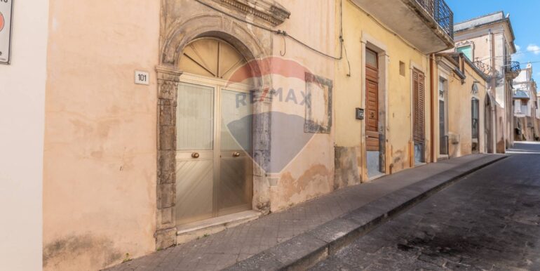 20251110142803-999898-2