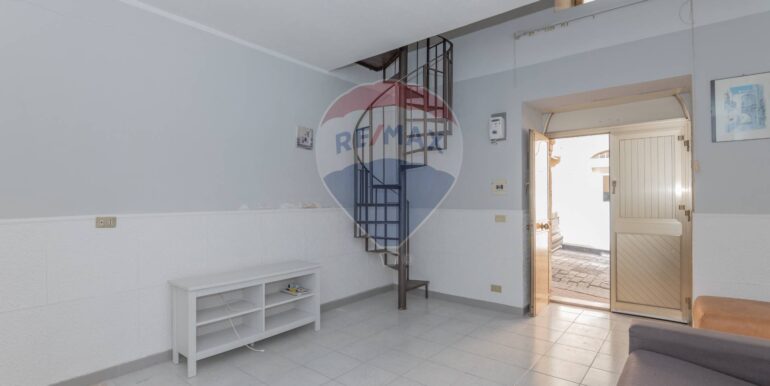 20251110142827-999898-12