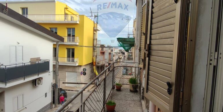 2025111074010-998314-19