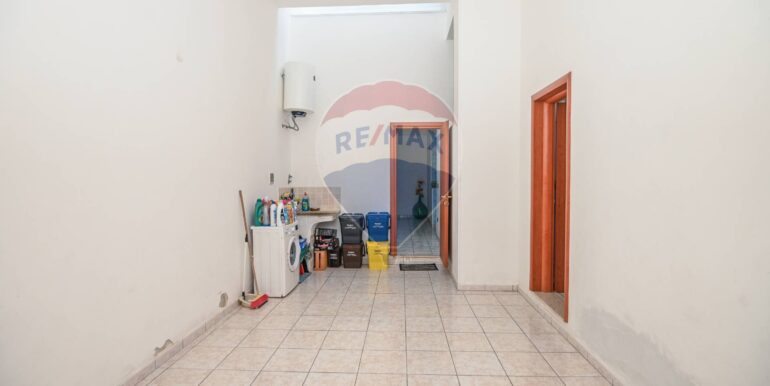 20251111104137-1000057-2