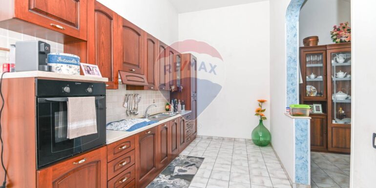 20251111104143-1000057-4