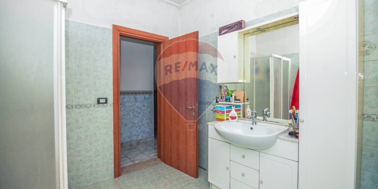 20251111104216-1000057-15