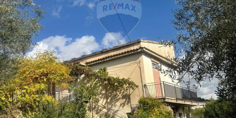 20251111115525-1000087-4