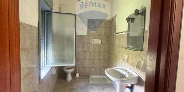 20251111115655-1000087-13