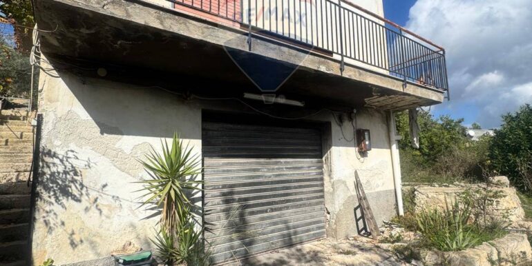 20251111115708-1000087-17