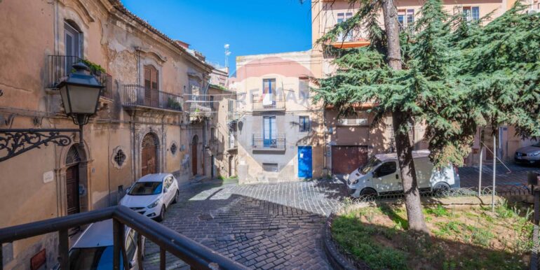 20251111161348-1000153-15