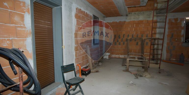 20251111201047-999847-4