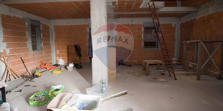 20251111201053-999847-6