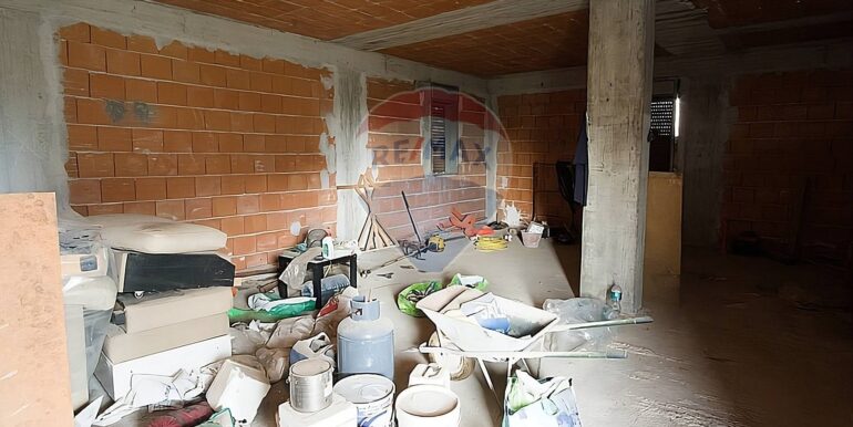 20251111201100-999847-8