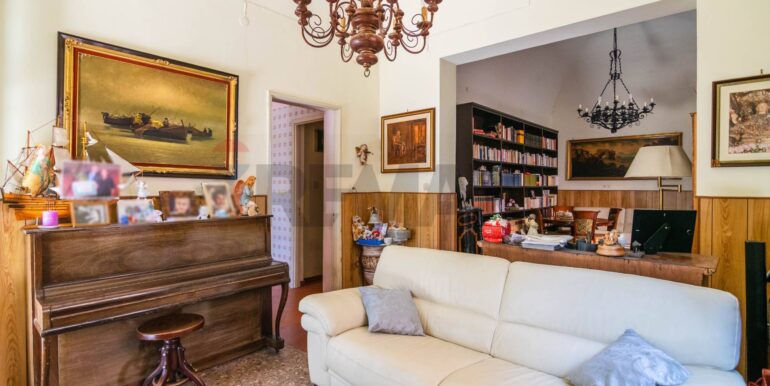 2025111192252-999332-7