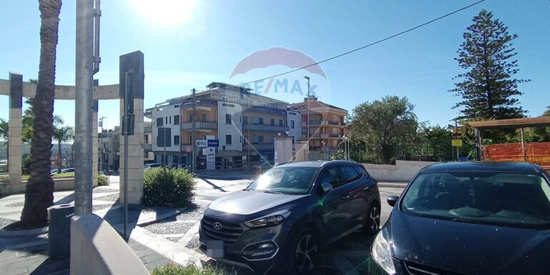 20251112165017-1000409-4