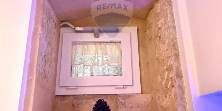 20251112173512-1000433-9