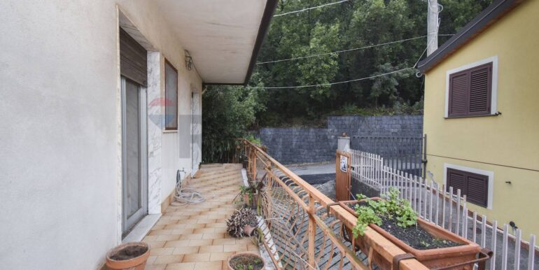 20251112183702-995985-20