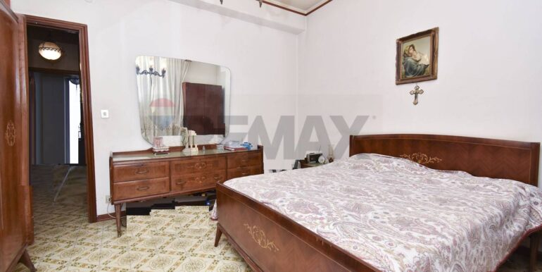 20251112183707-995985-22