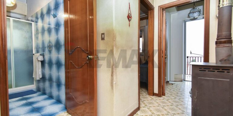 20251112183710-995985-23