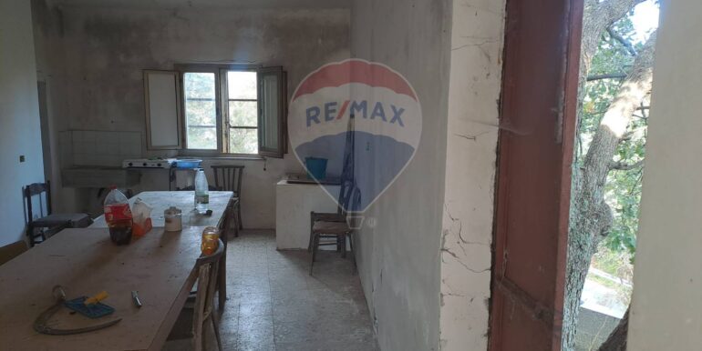 20251113181327-1000664-4