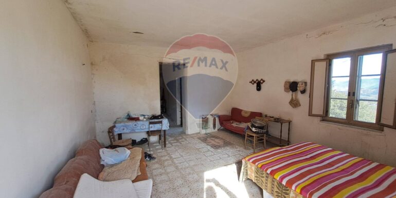 20251113181351-1000664-10