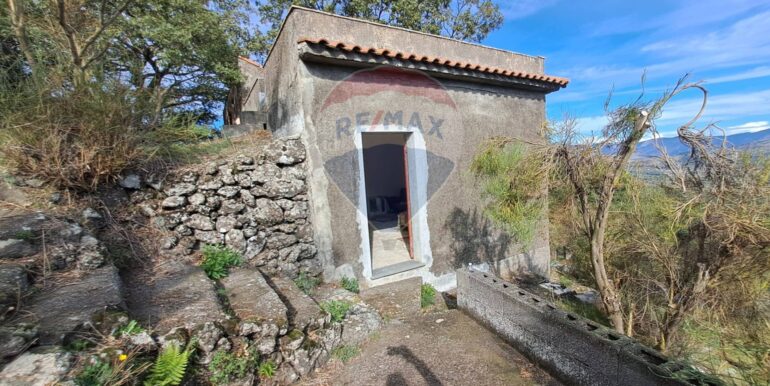 20251113181409-1000664-14