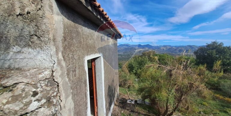 20251113181414-1000664-15