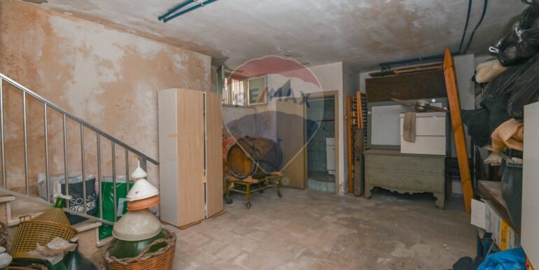 20251113213056-1000657-4