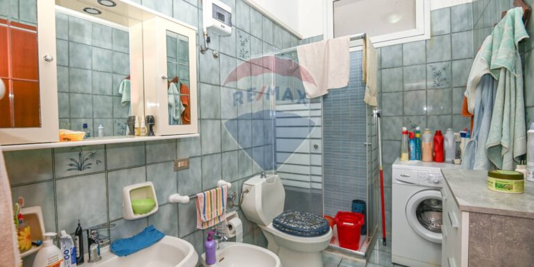 20251113213128-1000657-11