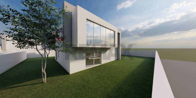 20251113221551-1000685-4