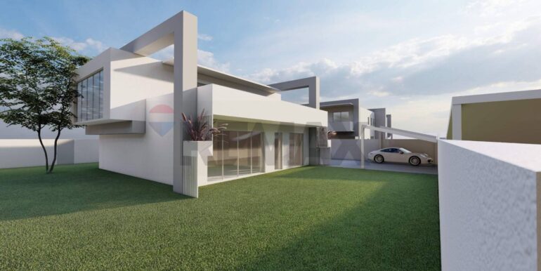 20251113221559-1000685-8