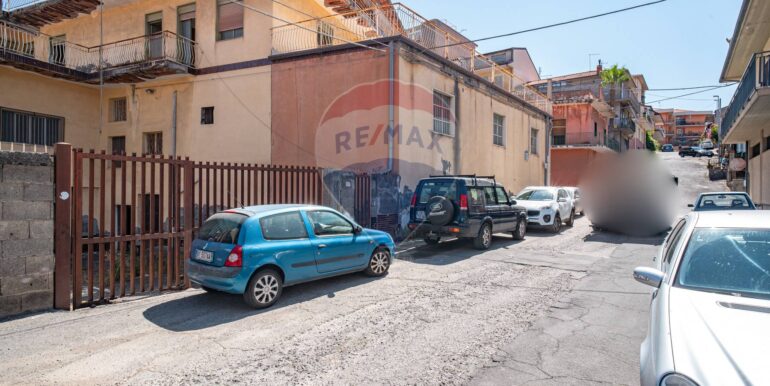 20251114115735-1000743-0