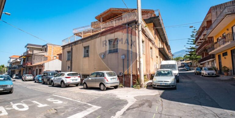 20251114115735-1000743-1