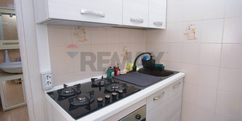 20251114192304-999735-12