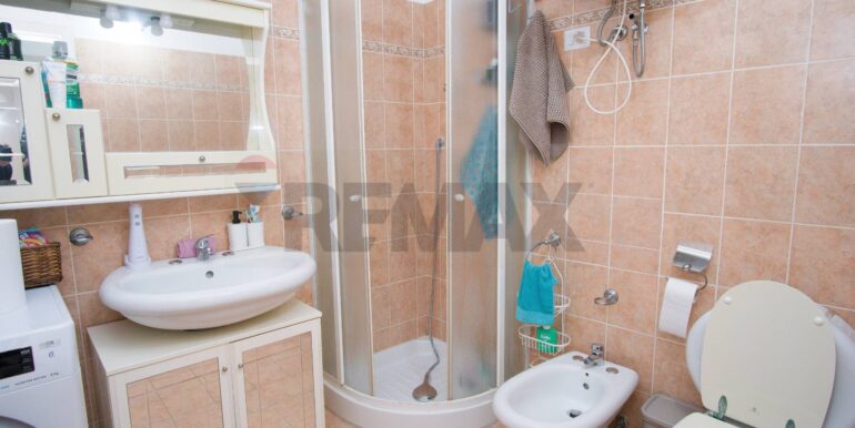 20251114192308-999735-13