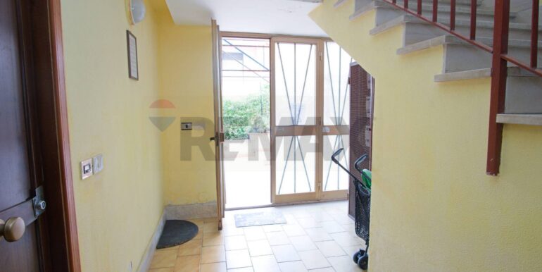 20251114192339-999735-19