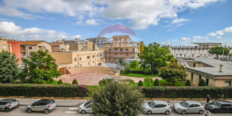 20251115115752-1000914-8