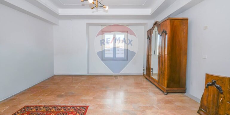 20251115115834-1000914-18