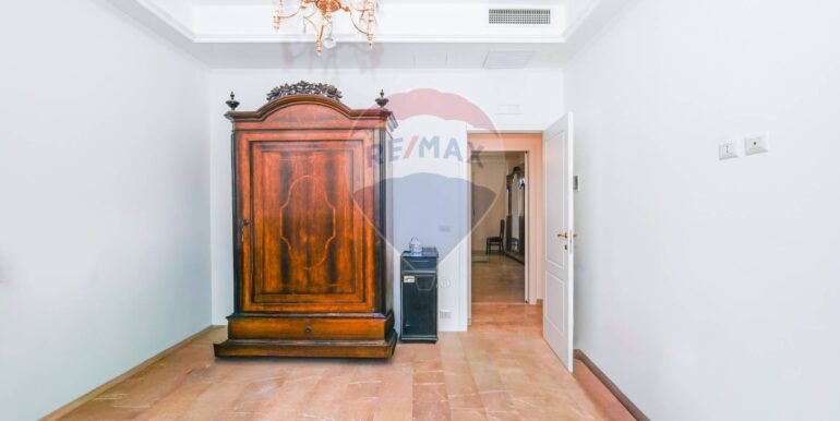 20251115115839-1000914-19