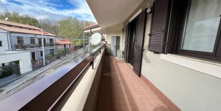 20251116193431-1000952-3