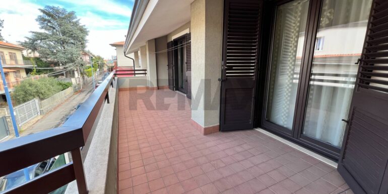 20251116193444-1000952-8