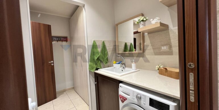 20251116193503-1000952-15