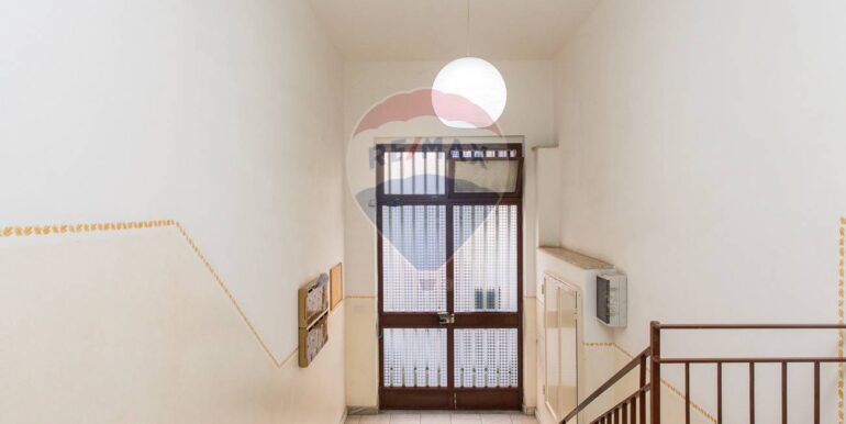 20251116210041-1000948-9