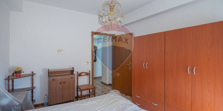 20251117100528-1000635-12