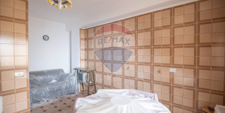 20251117100546-1000635-16