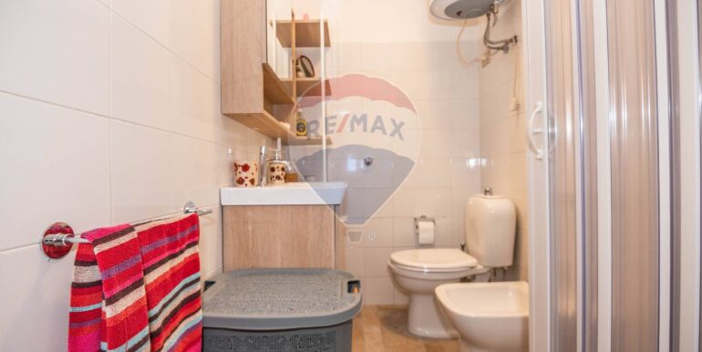 20251117161931-1001076-4