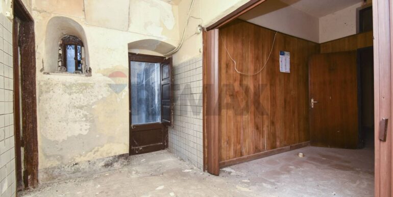 20251117171000-1001109-7