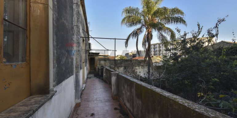 20251117171030-1001109-18